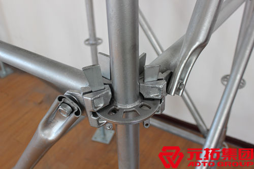 千萬不要使用盤扣式腳手架!