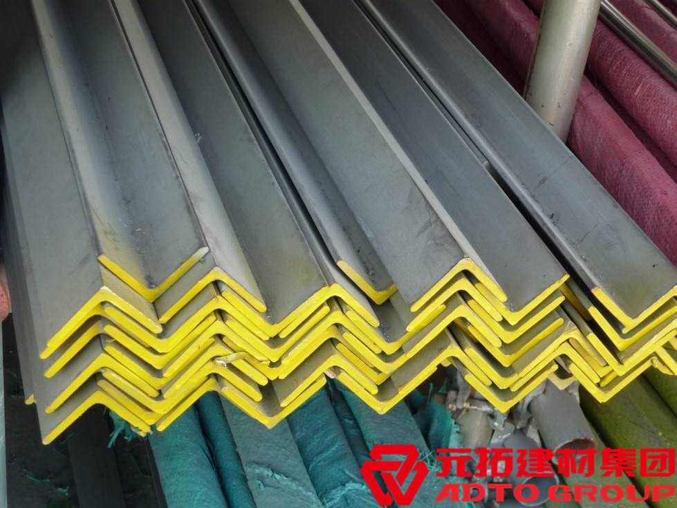 鄭州不銹鋼熱軋角鋼去哪里批發？