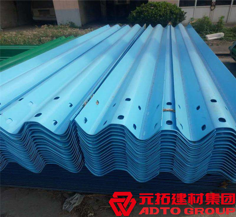 湖南鄉村公路護欄板多少錢一米？