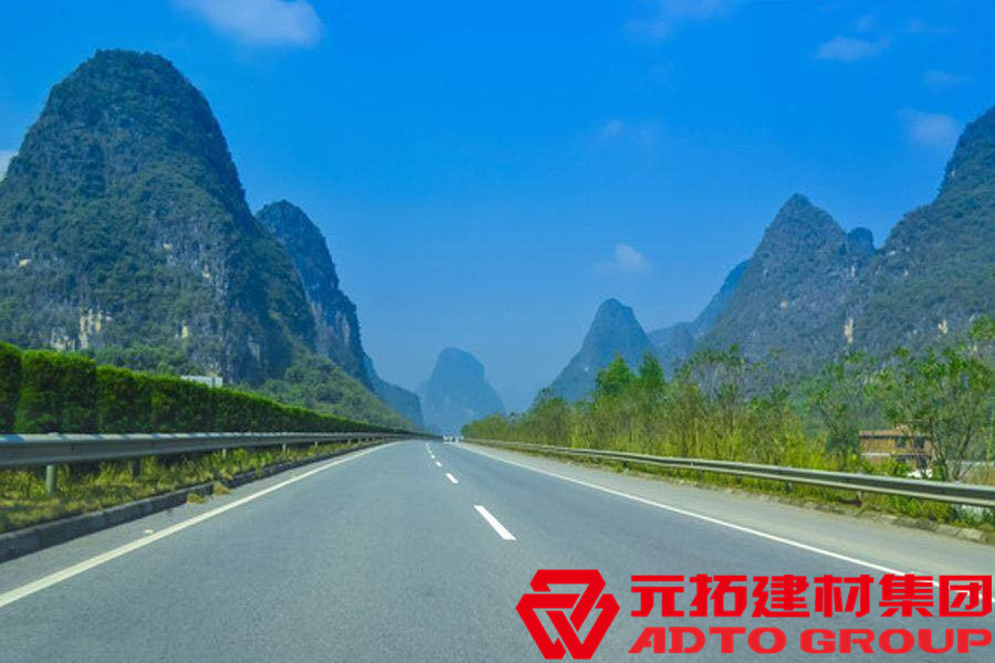 鄉村公路護欄板如何安裝，有哪些注意事項？