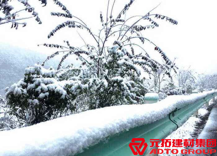 山西盤(pán)山公路護(hù)欄板廠家選哪家？