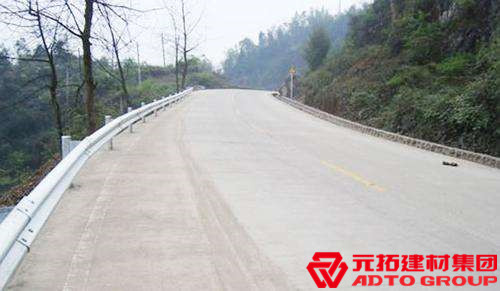 如何選購高速公路護(hù)欄板？