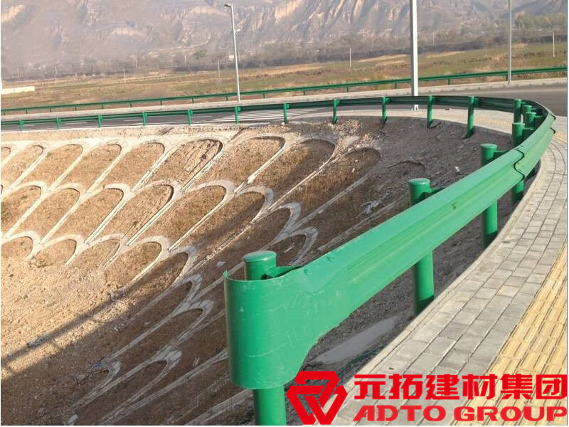 洛陽波形護欄板價格是多少?