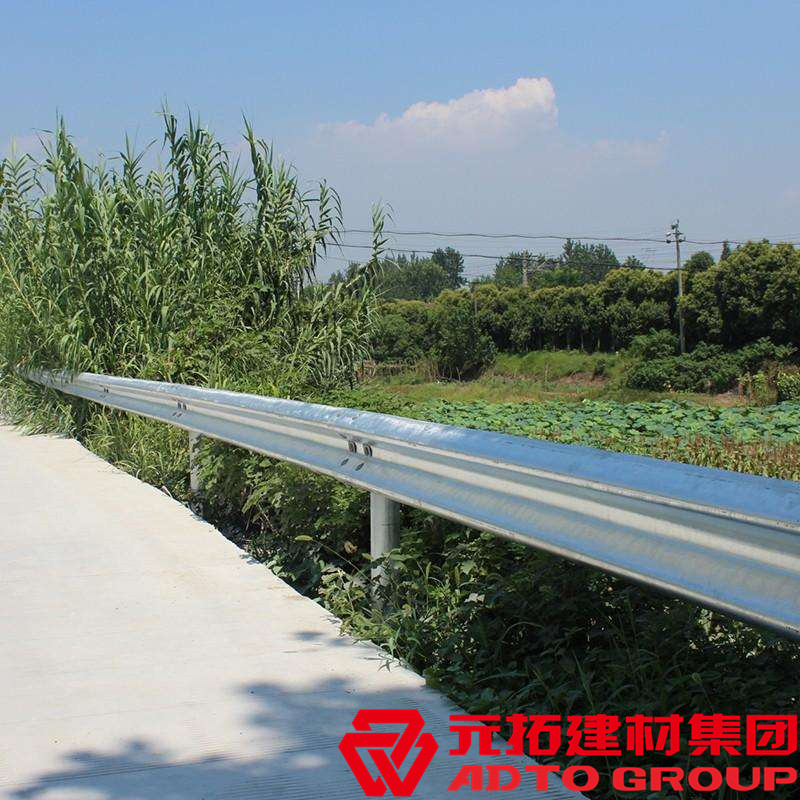 波形護欄板安裝方式