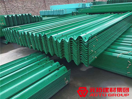 江蘇防撞高速公路護欄板價格，多少錢一米？