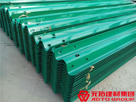 福建高速公路護欄板的使用壽命如何延長？