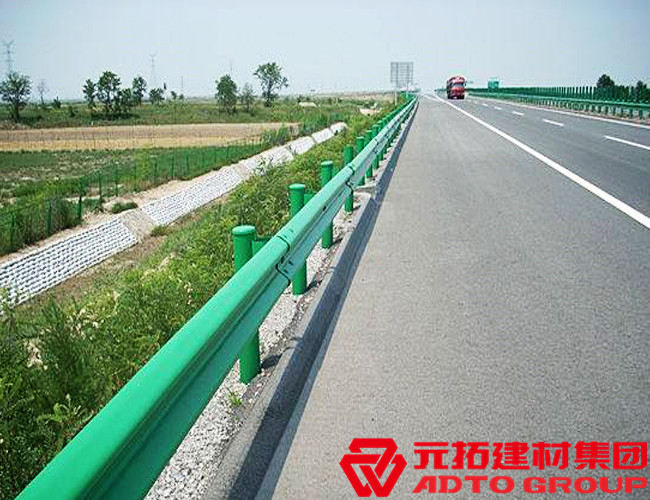 高速公路護欄板厚度標準是多少？