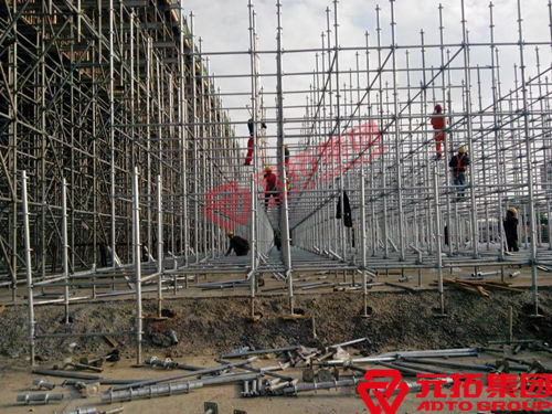 使用盤扣式腳手架搭建超高架體注意事項