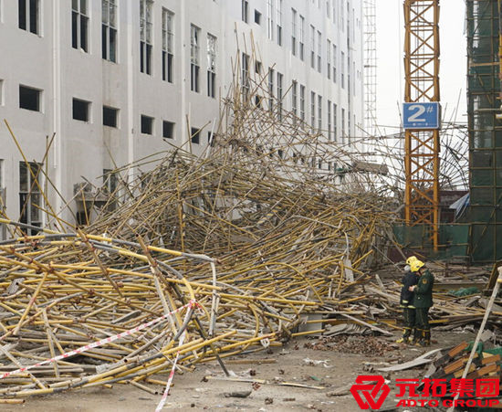 廣西南寧市江南區沙井下津路一個工業標準廠房發生腳手架外架坍塌