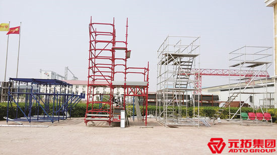 天津工廠腳手架展示區(qū)域搭建完畢