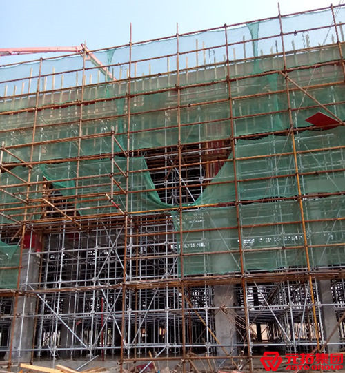 浙江諸暨涂料廠房 使用產品:盤扣式腳手架